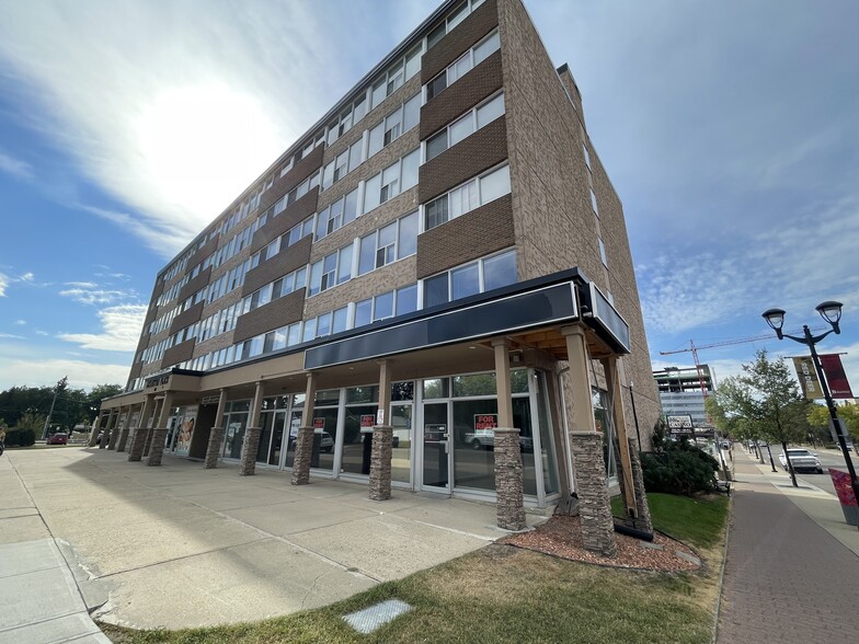 4820 47 Ave, Red Deer, AB en alquiler - Foto del edificio - Imagen 2 de 13