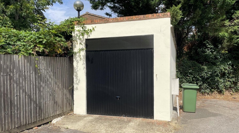 30 West Hill, Epsom en alquiler Foto del edificio- Imagen 1 de 3