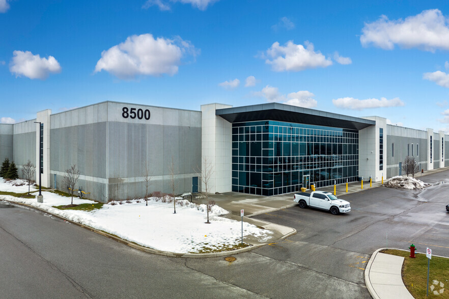 8500 Mount Pleasant Way, Milton, ON en alquiler - Foto del edificio - Imagen 2 de 6