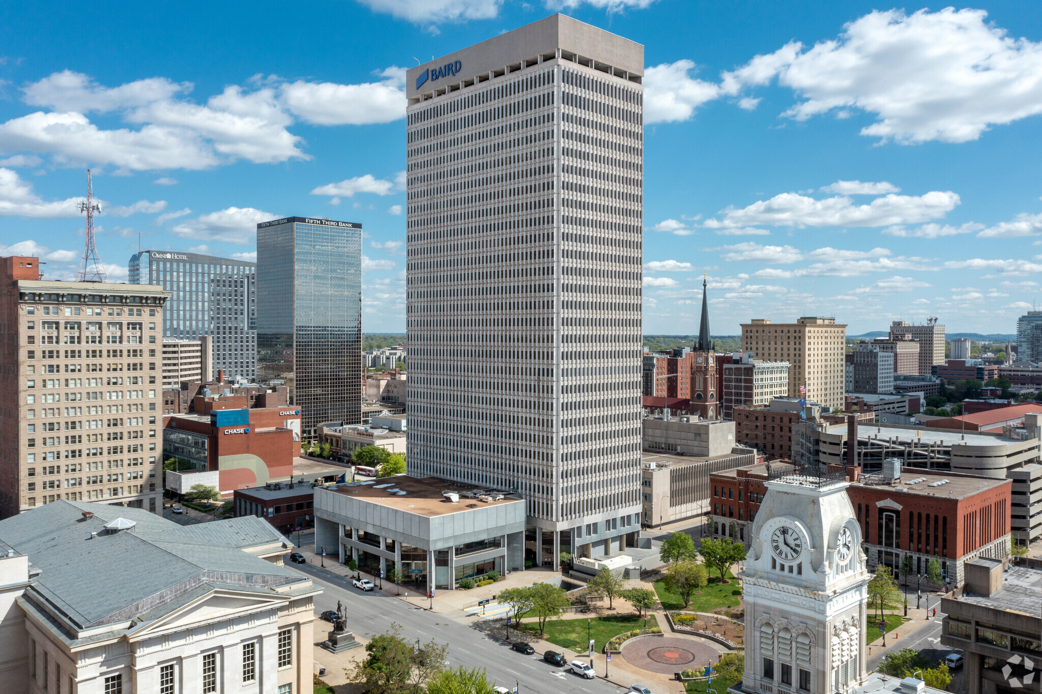 500 W Jefferson St, Louisville, KY en alquiler Foto del edificio- Imagen 1 de 20