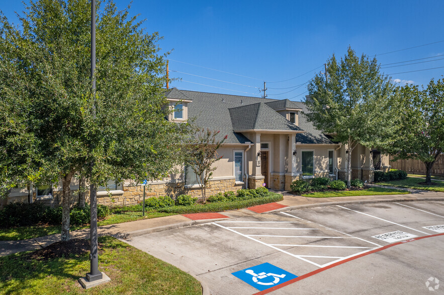 11601 Spring Cypress Rd, Tomball, TX en venta - Foto principal - Imagen 1 de 31