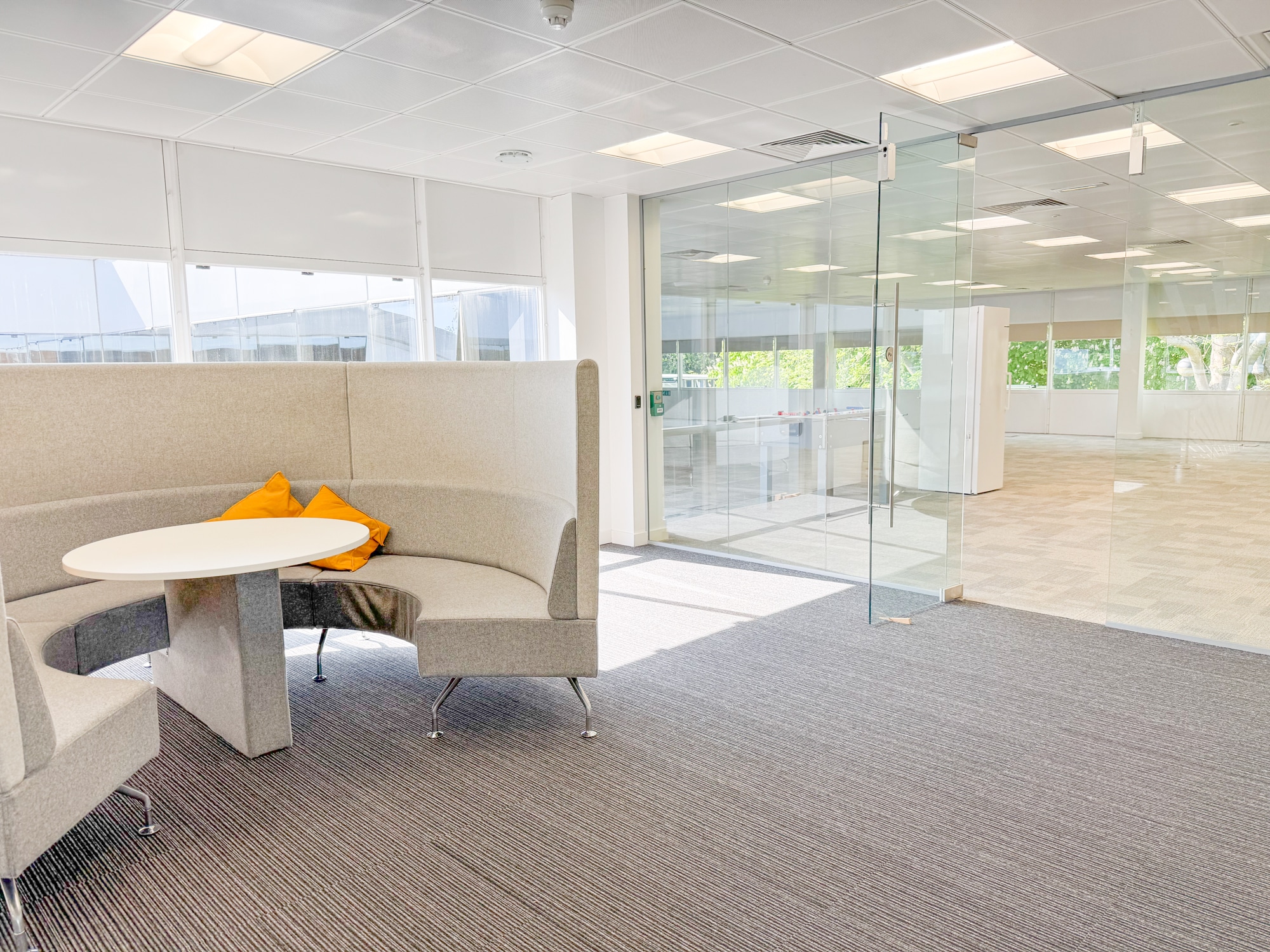 Sunrise Pky, Milton Keynes en alquiler Foto del edificio- Imagen 1 de 3