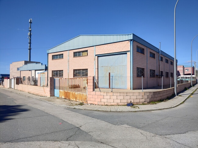Más detalles para Avenida De Los Cañales, 4, Chapinería - Nave en venta