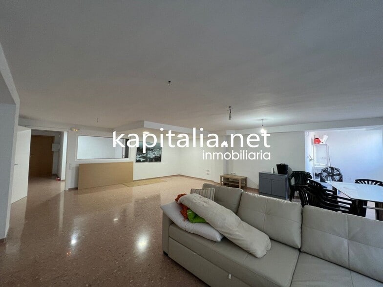 Local en Ontinyent, Valencia en venta - Foto del edificio - Imagen 3 de 14