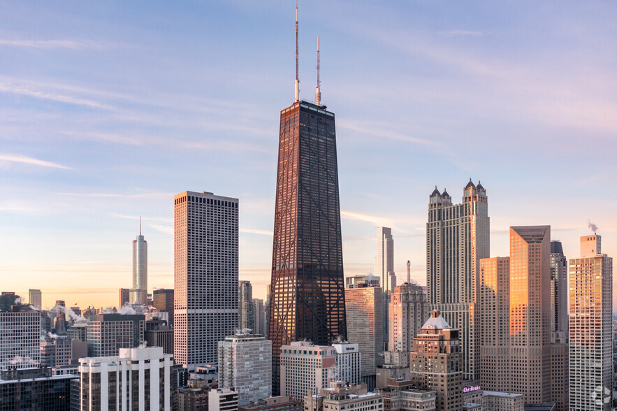 875 N Michigan Ave, Chicago, IL en alquiler - Foto del edificio - Imagen 1 de 23