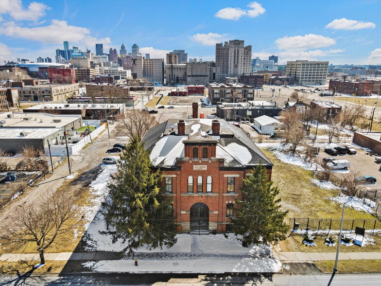 453 Martin Luther King Jr. Blvd, Detroit, MI en venta - Foto del edificio - Imagen 2 de 25