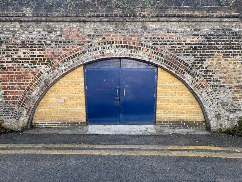 Barton Rd, Rochester en alquiler - Foto del edificio - Imagen 1 de 3