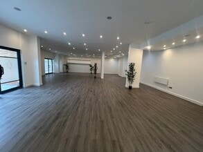 19 Boulevard Dr, London en alquiler Foto del interior- Imagen 2 de 6