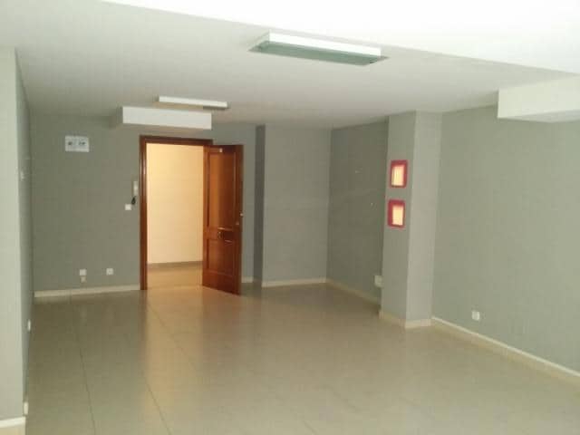 Local en Camargo en venta - Foto del edificio - Imagen 3 de 19