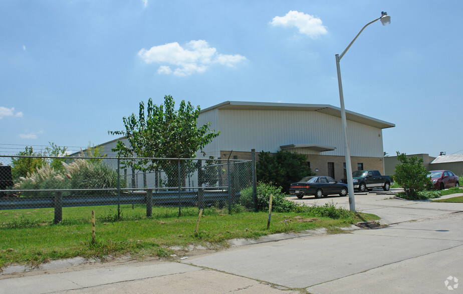 1833 Industrial Blvd, Harvey, LA en venta - Foto del edificio - Imagen 2 de 2