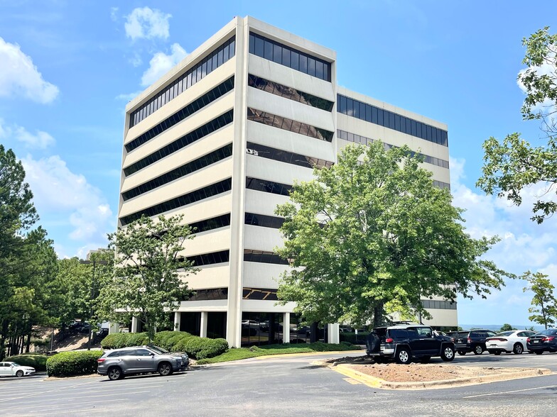 600 Beacon Pkwy W, Birmingham, AL en alquiler - Foto del edificio - Imagen 1 de 32