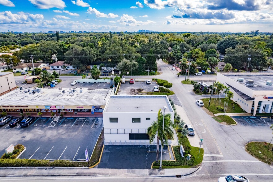 500 NE 167th St, Miami, FL en alquiler - Foto del edificio - Imagen 3 de 23