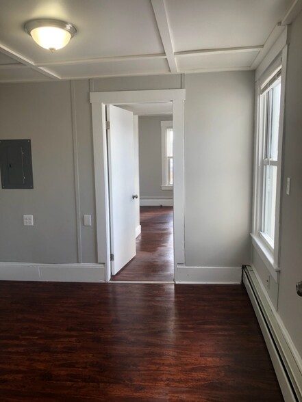 14 Cedar St, Skowhegan, ME en venta - Foto del edificio - Imagen 3 de 19