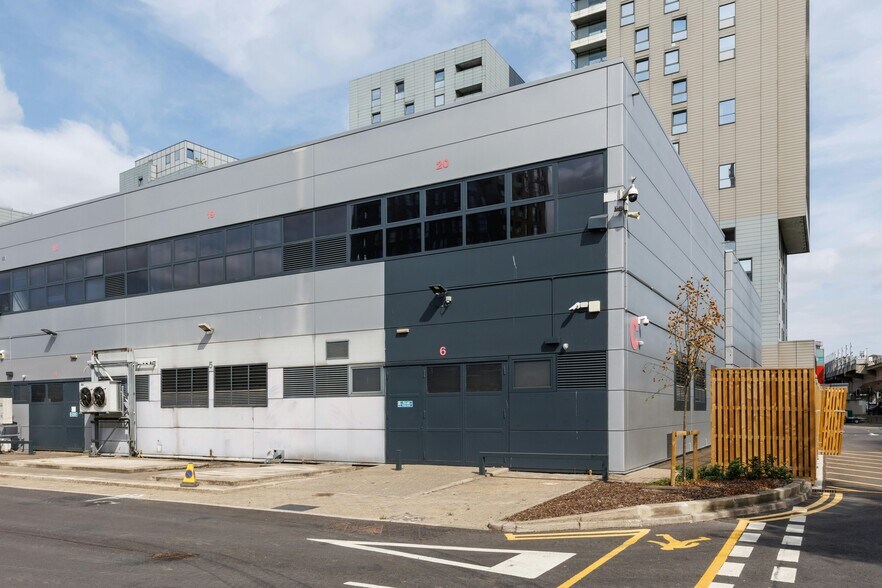 10 Prestons Rd, London en alquiler - Foto del edificio - Imagen 3 de 6