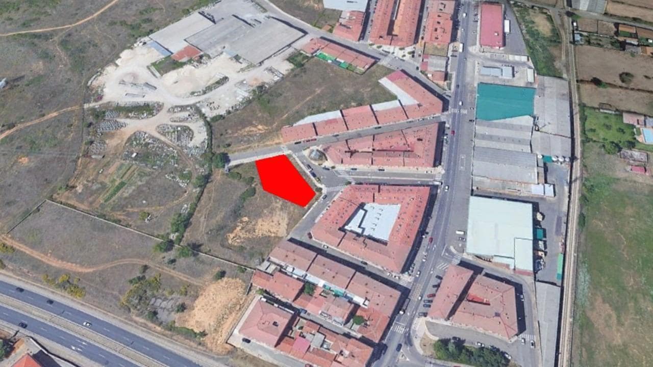 Terreno en Villaquilambre, León en venta Foto principal- Imagen 1 de 6