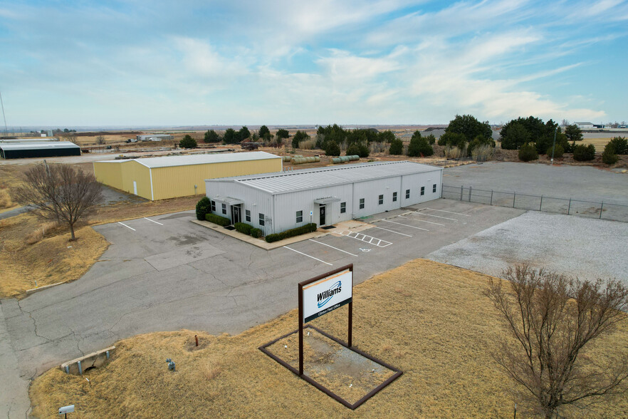 248 Production Rd, Clinton, OK en venta - Foto del edificio - Imagen 2 de 32