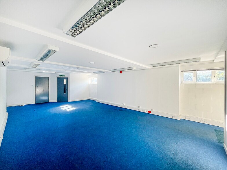 72 Station Rd, Liss en venta - Foto del interior - Imagen 3 de 10