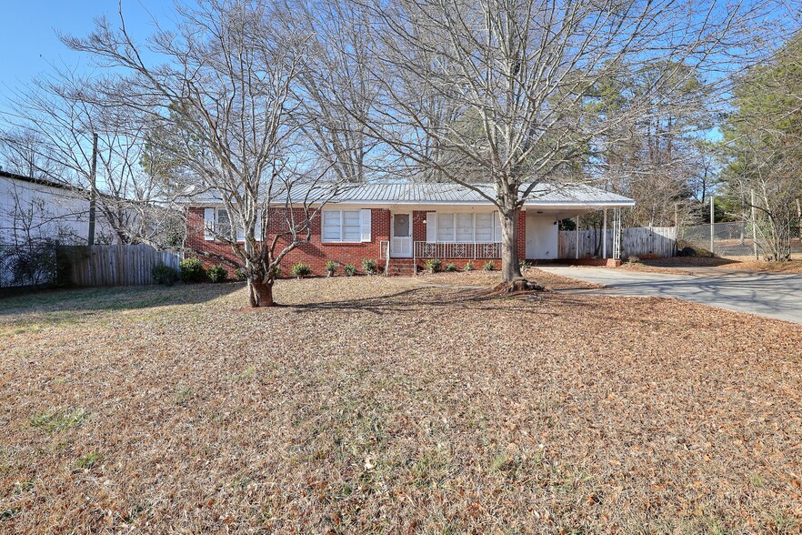 707 E Spring St, Monroe, GA en venta - Foto principal - Imagen 1 de 8