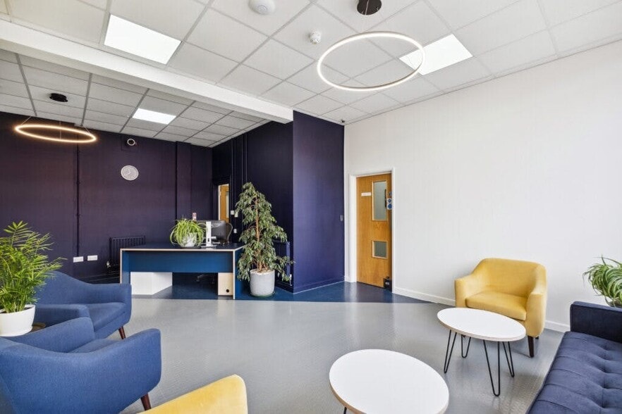 9 Lydden Rd, London en venta - Foto del edificio - Imagen 2 de 10