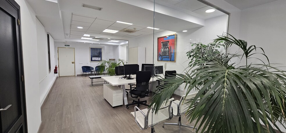 Oficina en Madrid, Madrid en alquiler - Foto del interior - Imagen 1 de 4