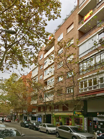 Calle Ramos Carrión, 4, Madrid, Madrid en alquiler - Foto del edificio - Imagen 1 de 2