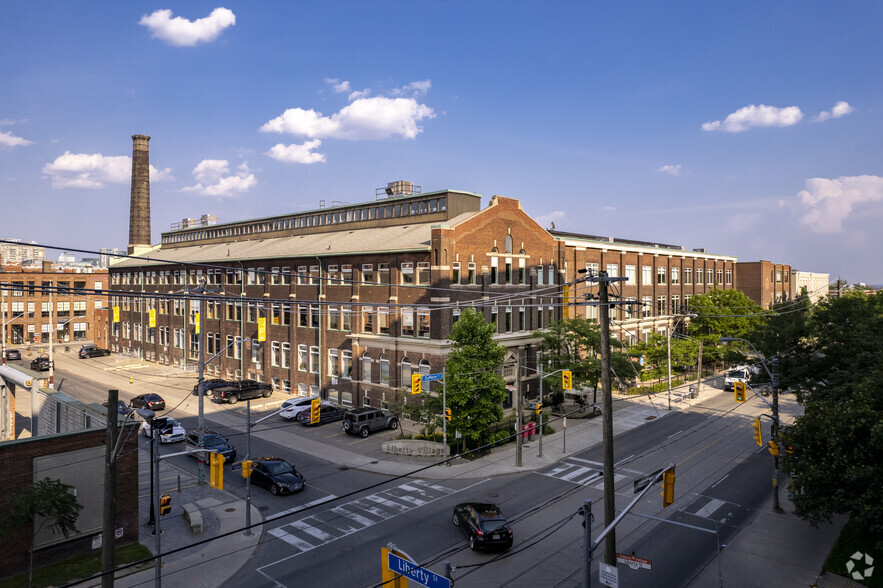 219 Dufferin St, Toronto, ON en alquiler - Foto del edificio - Imagen 1 de 9