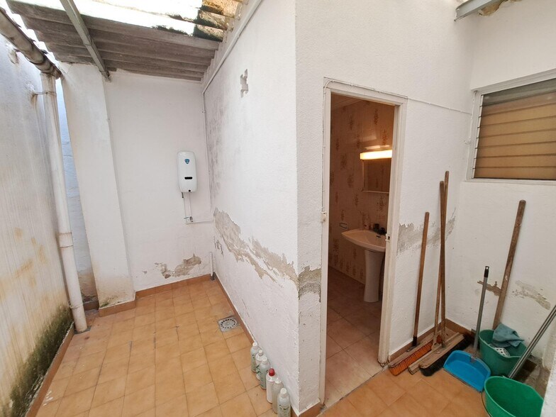 Local en Alzira en venta - Foto del edificio - Imagen 3 de 4