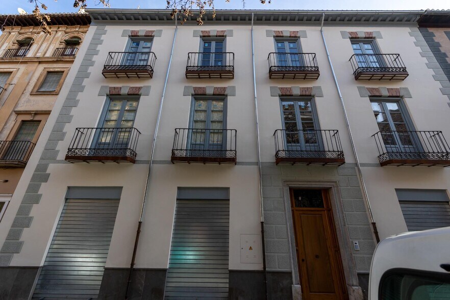 Local en Granada en alquiler - Foto del edificio - Imagen 3 de 8