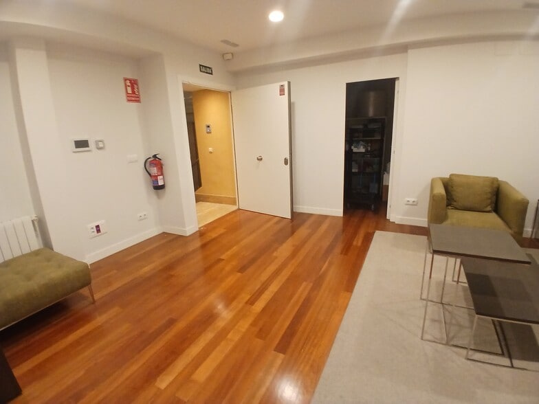 C. de Serrano, 6, Madrid, Madrid en alquiler - Foto del edificio - Imagen 3 de 15