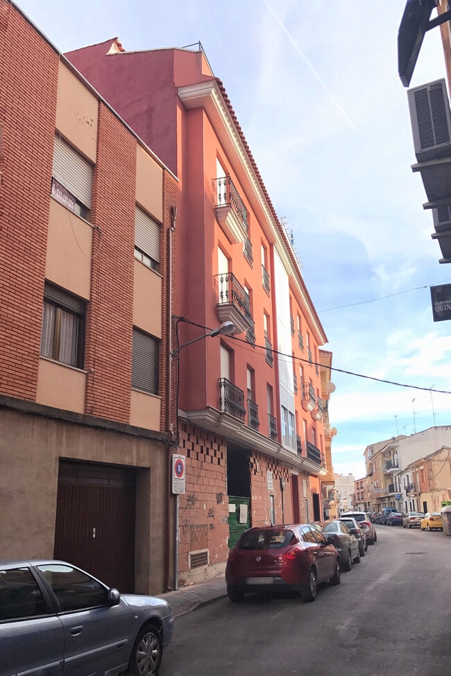 Más detalles de Calle del General López Brea, 3, Quintanar de la Orden - Edificio residencial​ en venta