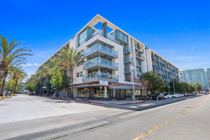 13488 Maxella Ave, Marina Del Rey, CA en alquiler - Foto del edificio - Imagen 1 de 10