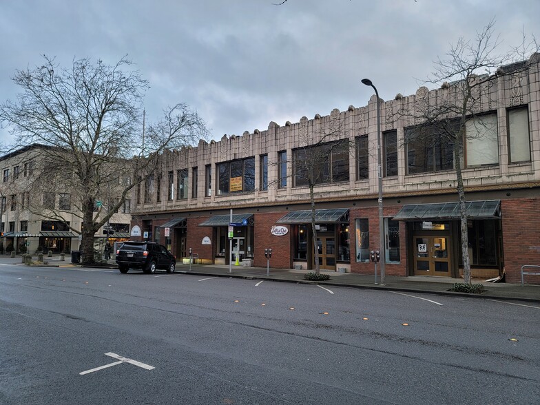 1301 Cornwall Ave, Bellingham, WA en venta - Foto del edificio - Imagen 1 de 11