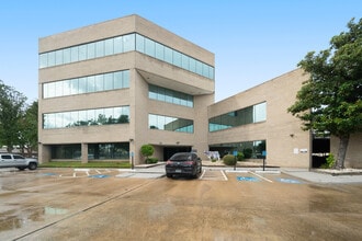 5700 NW Central Dr, Houston, TX en alquiler Foto del edificio- Imagen 1 de 8