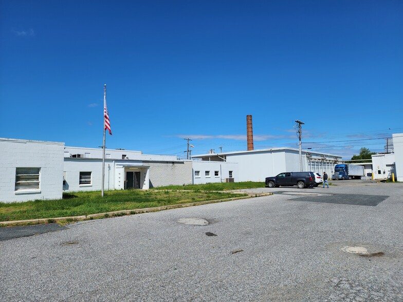 502 Factory Ave, Ridgely, MD en alquiler - Foto del edificio - Imagen 2 de 12