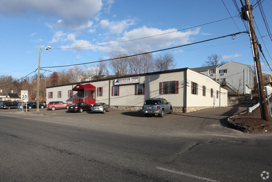 2095 S Main St, Waterbury, CT en alquiler - Foto principal - Imagen 1 de 9