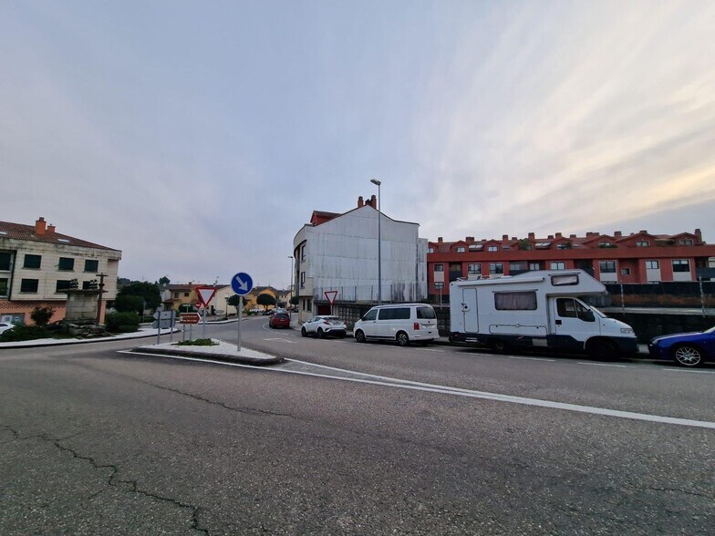 Rua de Manuel Suárez Marquier, 2, O Rosal, Pontevedra en venta - Foto del edificio - Imagen 3 de 9
