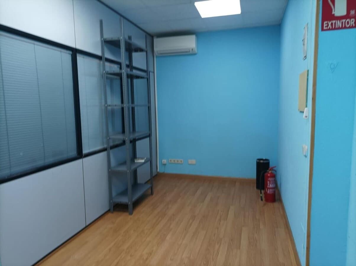 Madrid, MAD 28044 - Unidad 1 -  - Foto del interior - Image 1 of 5