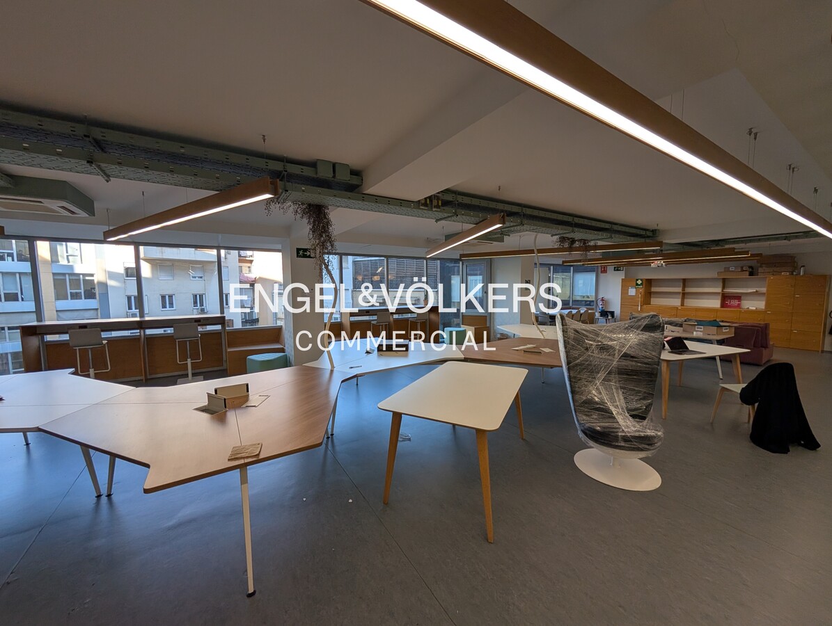 Barcelona, BAR 08006 - Unidad C -  - Foto del interior - Image 1 of 21