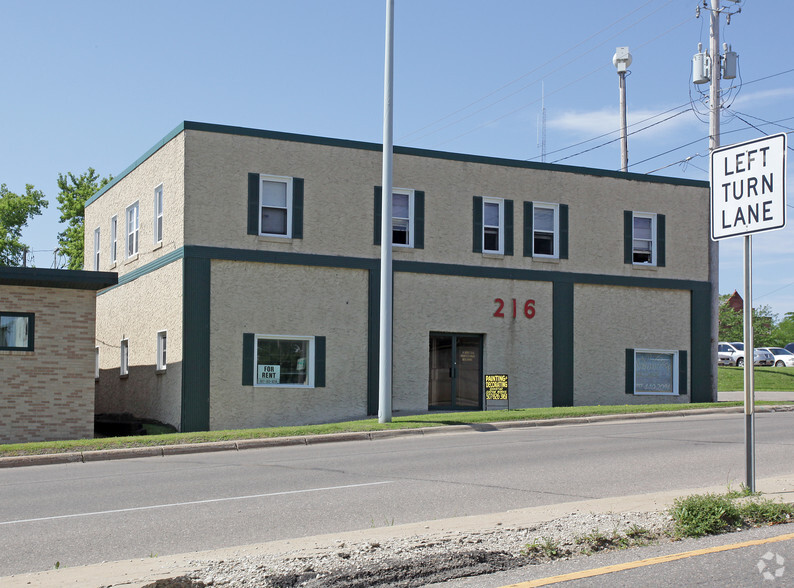 216 E Main St E, Albert Lea, MN en alquiler - Foto del edificio - Imagen 2 de 11