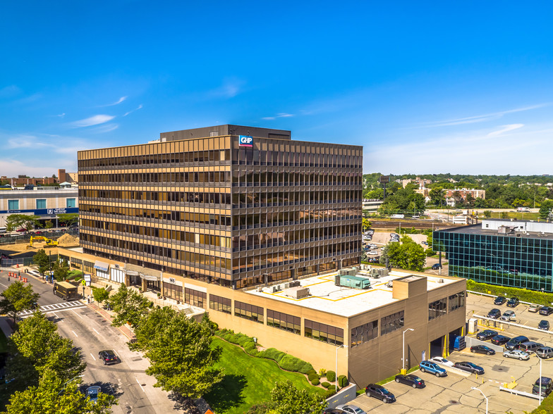 145 Huguenot St, New Rochelle, NY en alquiler - Foto del edificio - Imagen 1 de 9