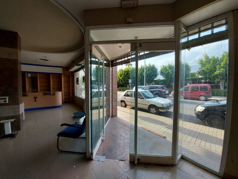 Local en El Ejido, Almería en venta - Foto del edificio - Imagen 2 de 11