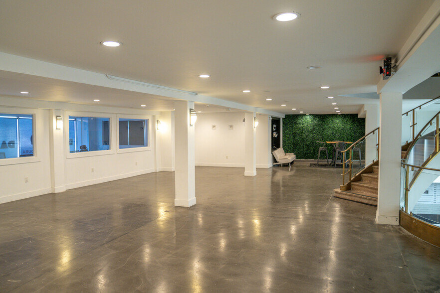 6363 Hollywood Blvd, Los Angeles, CA en alquiler - Foto del interior - Imagen 3 de 11