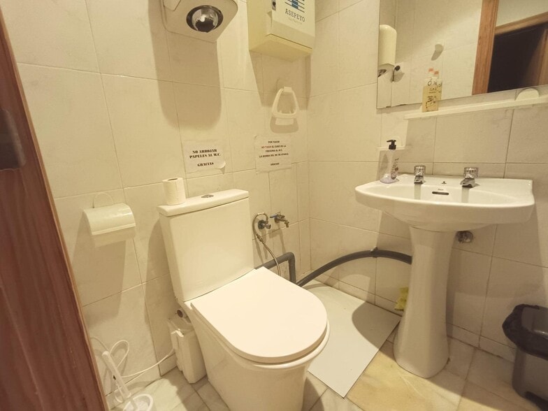 Local en Córdoba, Córdoba en alquiler - Foto del interior - Imagen 3 de 16