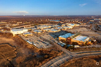 619-699 E Boughton Rd, Bolingbrook, IL - VISTA AÉREA  vista de mapa - Image1