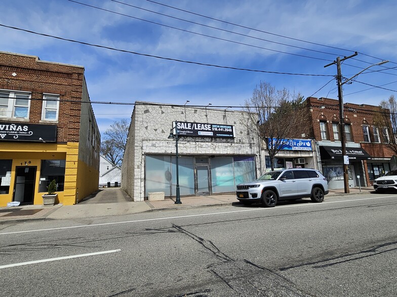 176 Jericho Tpke, Mineola, NY en alquiler - Foto del edificio - Imagen 2 de 12