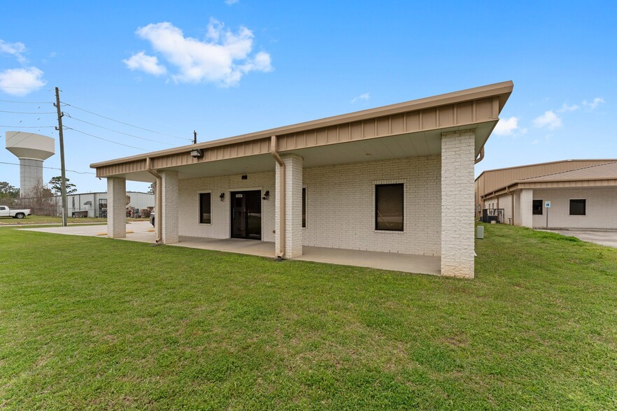 26447 Hanna Rd, Oak Ridge North, TX en venta - Foto del edificio - Imagen 2 de 37