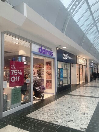 Más detalles de Clyde Shopping Centre, Clydebank - Local en alquiler