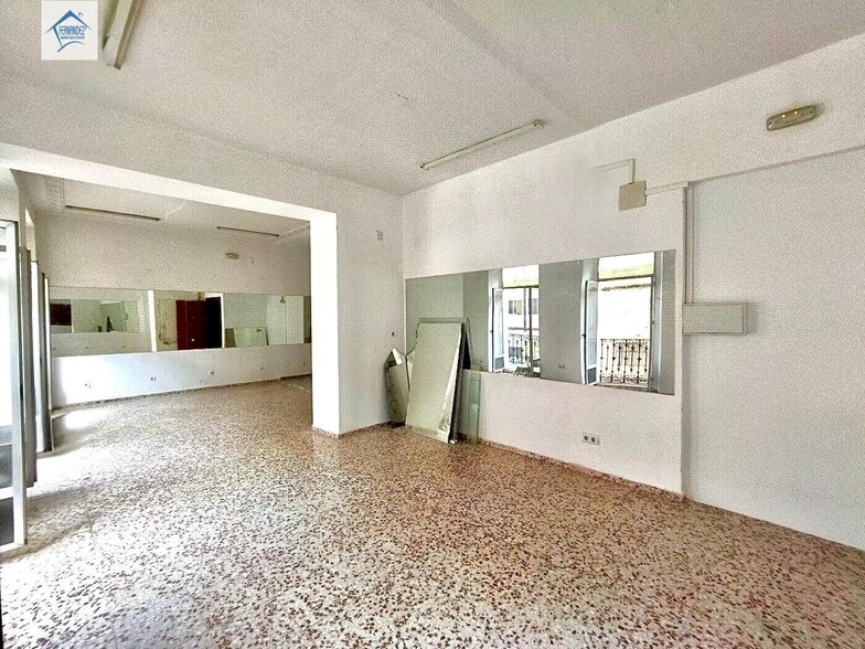 Local en Cáceres, Cáceres en alquiler - Foto del edificio - Imagen 3 de 7