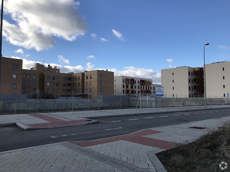 Calle Camino de los Chopos, 24, Ávila, Ávila en venta - Foto del edificio - Imagen 1 de 2