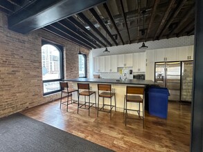 646-648 N Clark St, Chicago, IL en alquiler Foto del interior- Imagen 2 de 26